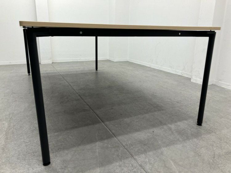 イトーキActiveField(アクティブフィールド)シリーズ 2400ミーティングテーブル 商品画像4