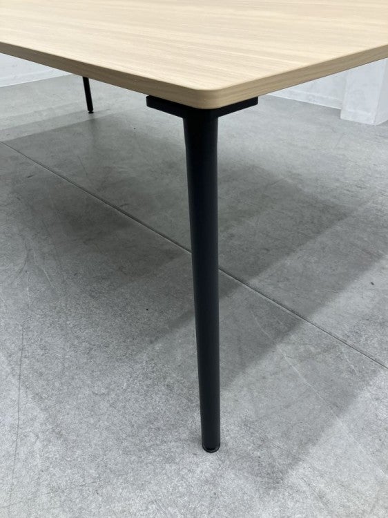 イトーキActiveField(アクティブフィールド)シリーズ 2400ミーティングテーブル 商品画像4