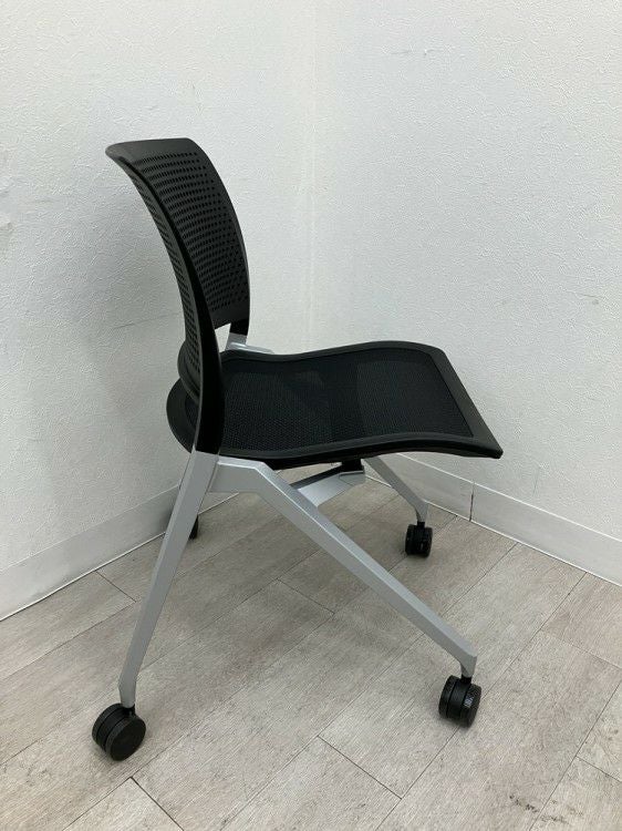 コクヨスプラインシリーズ ネスティングチェア4脚セット 商品画像6