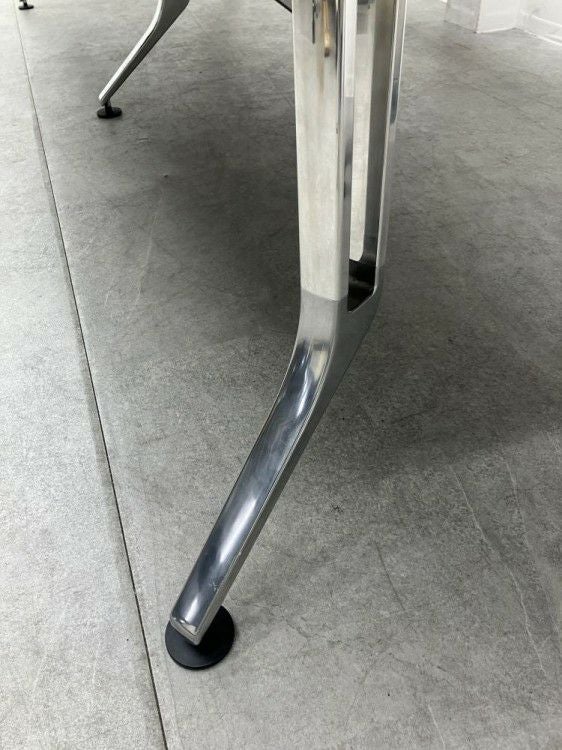 ウチダ（内田洋行）マインズ（MINDS）シリーズ 4000ミーティングテーブル 商品画像10