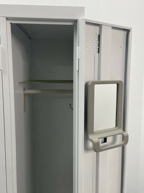 コクヨLKシリーズ　（コクヨ） 4人用ロッカー 商品画像8