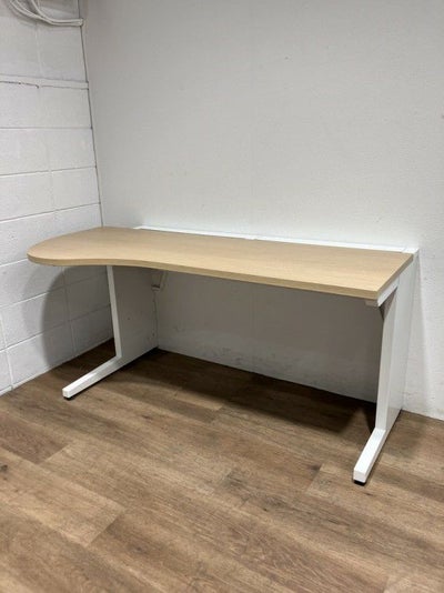 コクヨ診察デスクシリーズ 1600平デスク 商品画像1