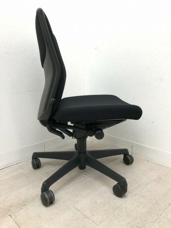 オカムラESCUDO(エスクード)チェア エスクードチェア 商品画像5