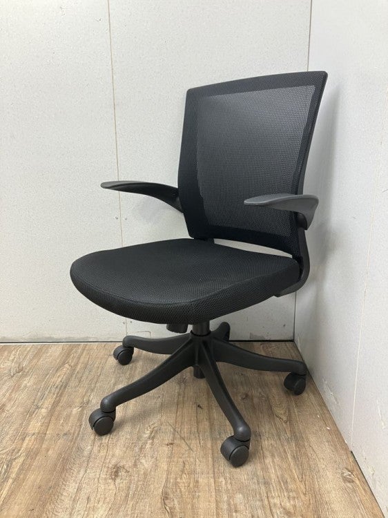 MILO AICHI ミロ チェア 折りたたみ 椅子 スタッキングチェア 3脚 Milo｜CHAIRS（チェア）｜PRODUCTS（製品案内）｜愛知株式会社｜axona