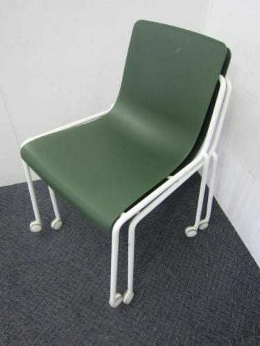 コクヨ スタッキングチェア 2脚セット 商品画像1