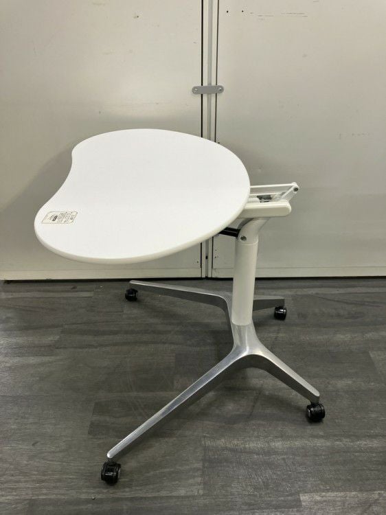 オカムラライズフィット3シリーズ パーソナル昇降テーブル 商品画像3