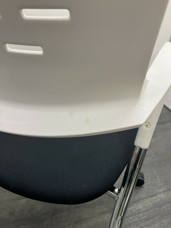 イトーキカクタスシリーズ スタッキングチェア 商品画像14