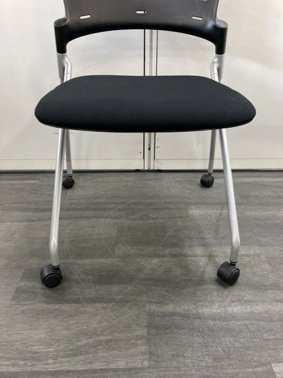 イトーキマノス(MANOSS)シリーズ ネスティングチェア 商品画像8