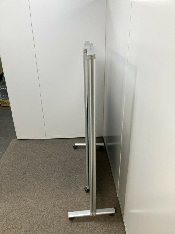 イトーキ3連自立パーテーション 商品画像3