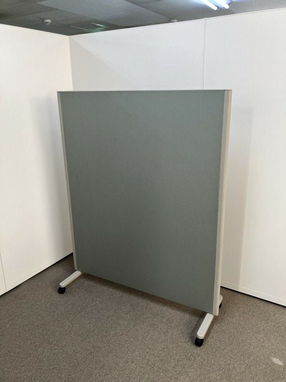 コクヨ自立パーテーション 商品画像1