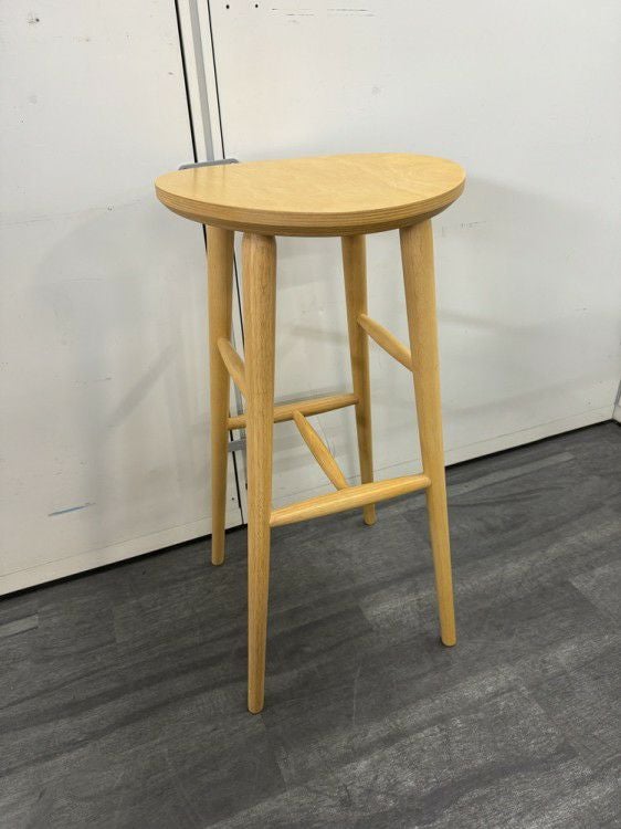 イトーキknot Work(ノットワーク)シリーズ ハイチェア 商品画像1