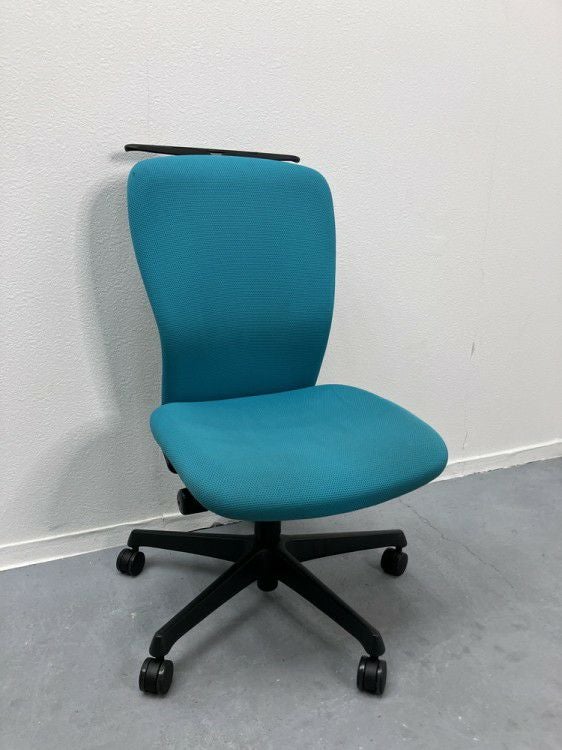 オカムラスラートチェア 商品画像1