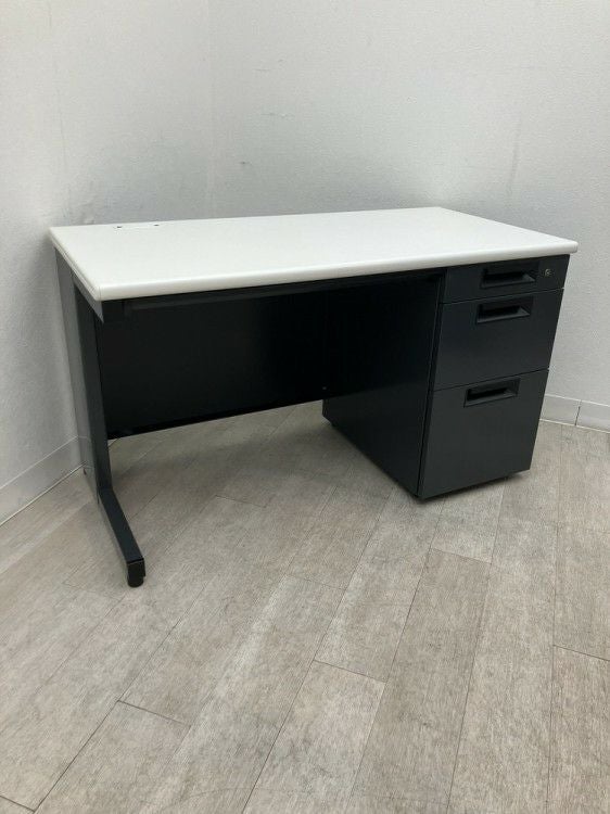 プラスフラットラインシリーズ 1200片袖デスク 商品画像1