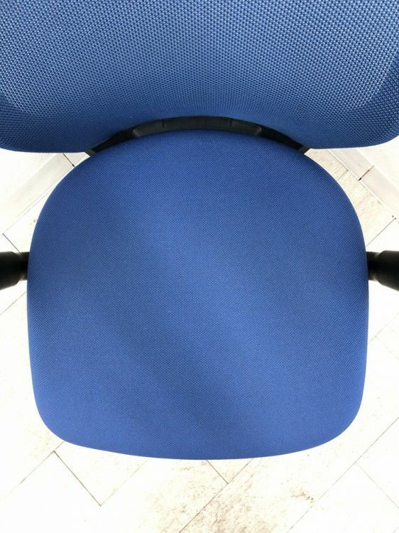 オカムラCG-M(シージーエム)シリーズ 可動肘付CG-Mチェア 商品画像8