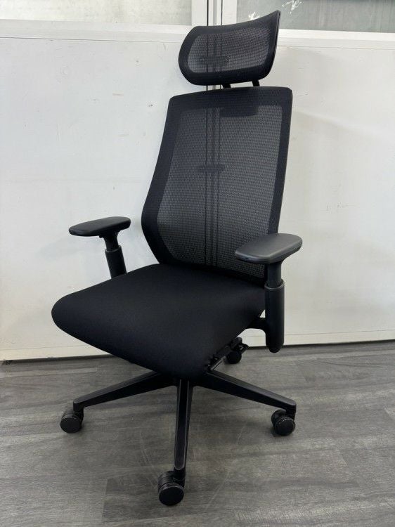 ウチダ（内田洋行）セレッツァ（Sellezza）チェア 可動肘付セレッツァチェア 商品画像1