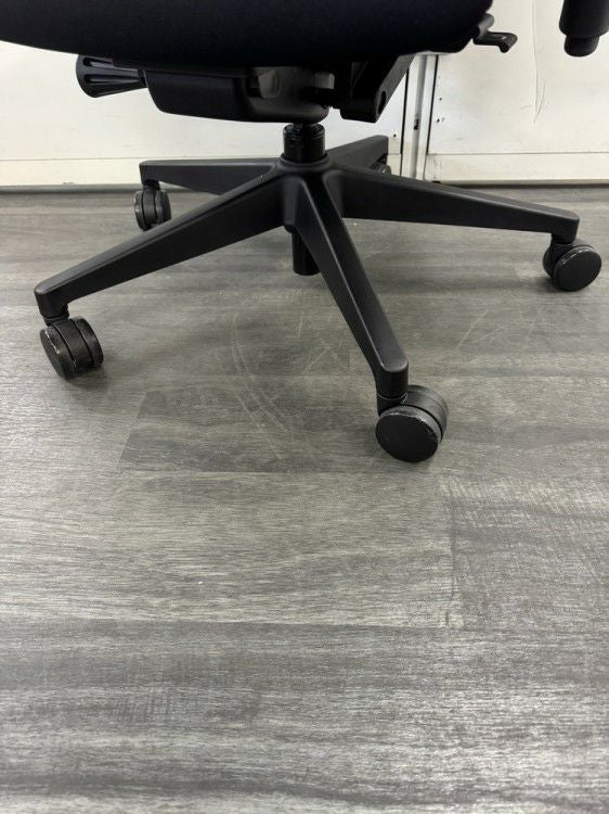 ウチダ（内田洋行）セレッツァ（Sellezza）チェア 可動肘付セレッツァチェア 商品画像5