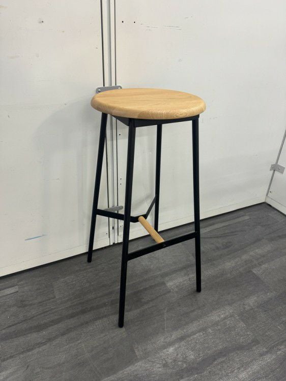 Coccoleシリーズ ハイスツール 商品画像1