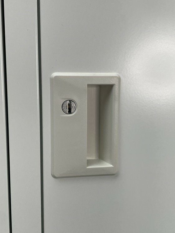 ウチダ（内田洋行）NS型シリーズ 4人用ロッカー 商品画像6