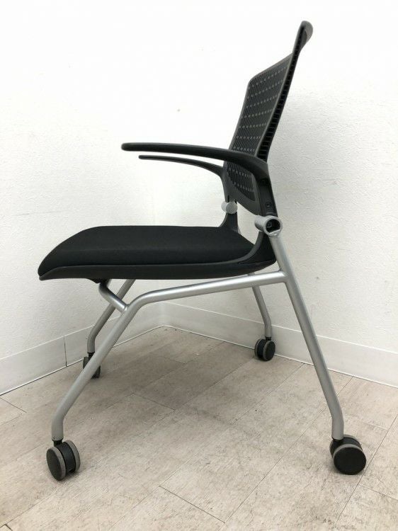 オカムラGrata（グラータ）チェア ネスティングチェア2脚セット 商品画像6