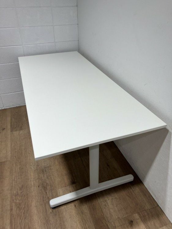 ウチダ（内田洋行）ST-1000シリーズ ミーティングテーブル 商品画像6