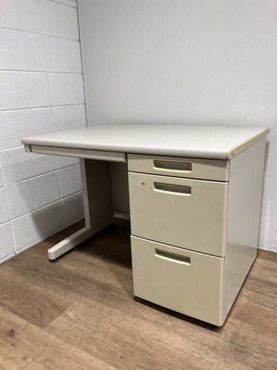 コクヨBS+シリーズ 1000片袖デスク 商品画像1