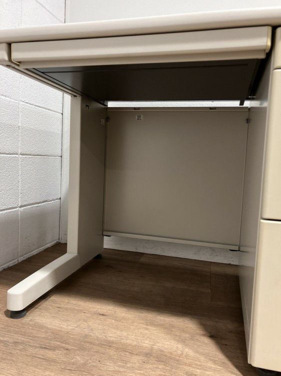 コクヨBS+シリーズ 1000片袖デスク 商品画像4