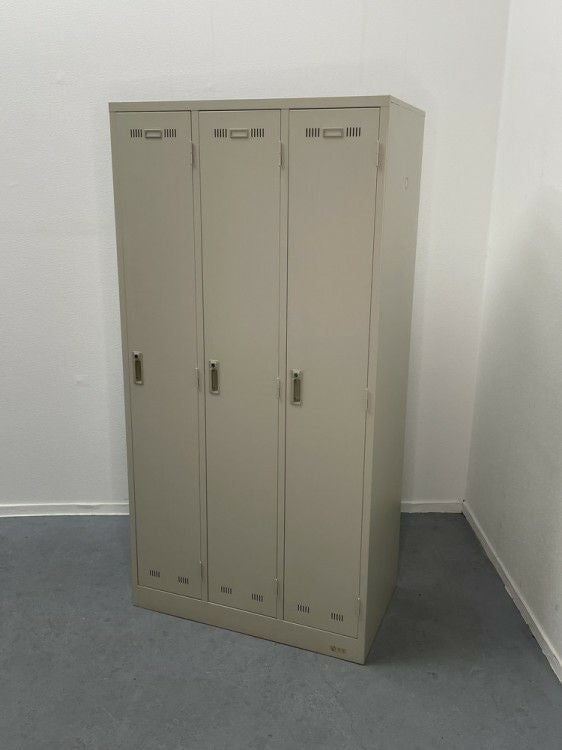 コクヨ LKシリーズ 3人用ロッカー LK-3F1C | 無限堂ネットショップ