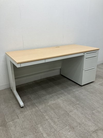 プラスUSシリーズ 1600片袖デスク 商品画像1