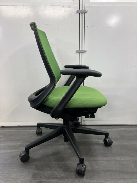 ウチダ（内田洋行）ニンバスチェア 固定肘付ニンバスチェア 商品画像3