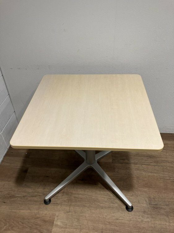 イトーキDEシリーズ 角テーブル 商品画像6