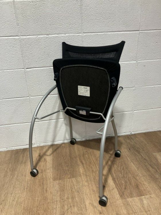 イトーキプリエ2シリーズ ネスティングチェア4脚セット 商品画像5