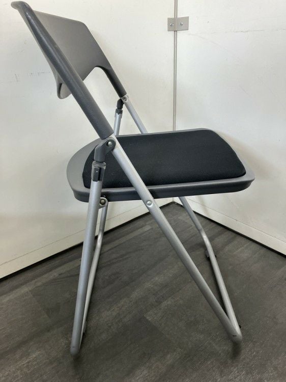 イトーキラムダシリーズ 折畳パイプイス 商品画像3