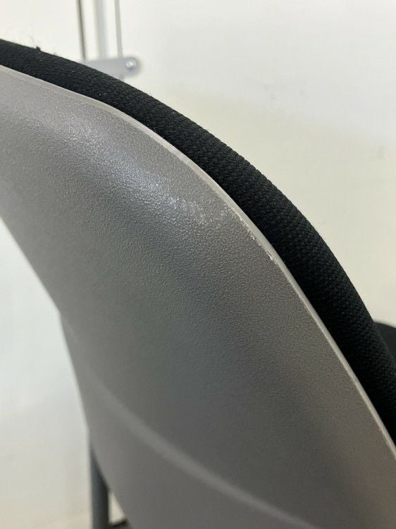 イトーキLKシリーズ スタッキングチェア4脚セット 商品画像8