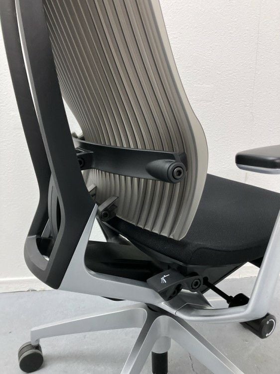 イトーキスピーナ（Spina）チェア 固定肘付スピーナチェア　 商品画像9