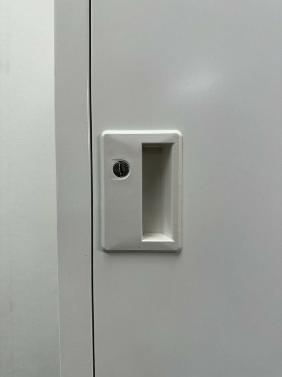 ウチダ（内田洋行）NSシリーズ 3人用ロッカー 商品画像6