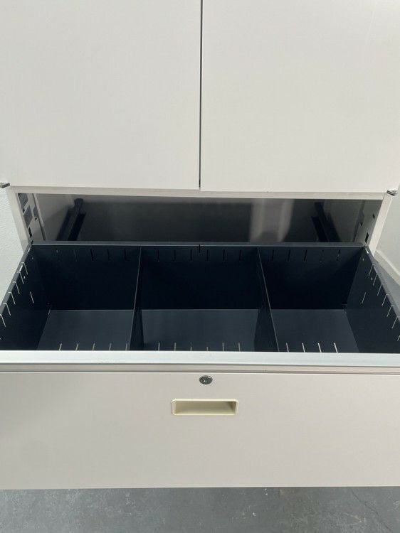 イトーキシンラインシリーズ 両開きラテラル上下書庫 商品画像11