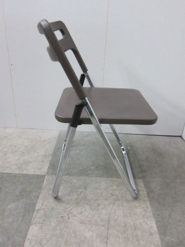 アイチMiloシリーズ 折りたたみパイプイス 商品画像4