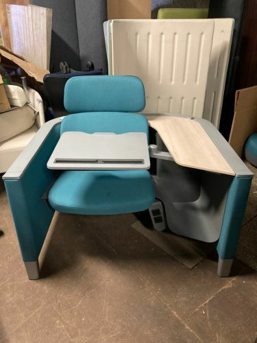 オカムラ パーソナルブース+パーソナルテーブルセット | 無限堂ネット