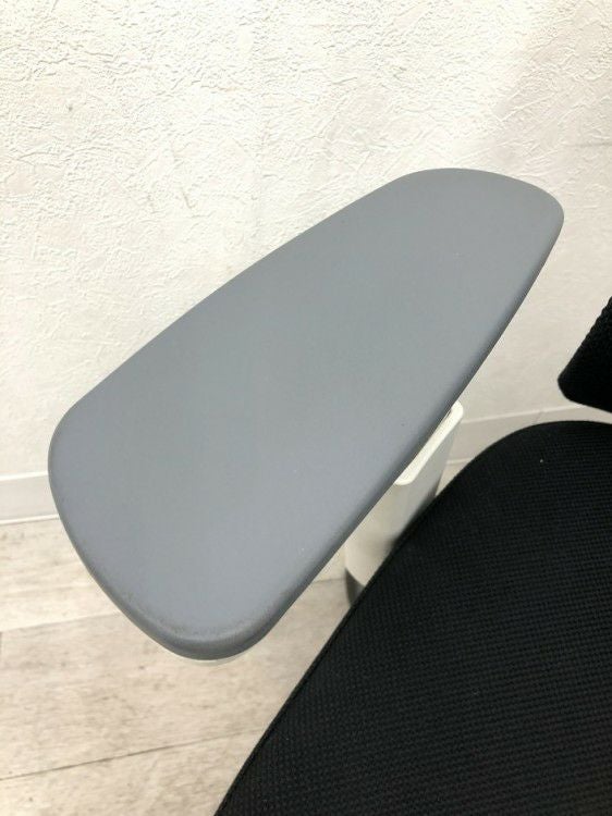 プラスBezel(ベゼル)チェア 可動肘付ベゼルチェア 商品画像12