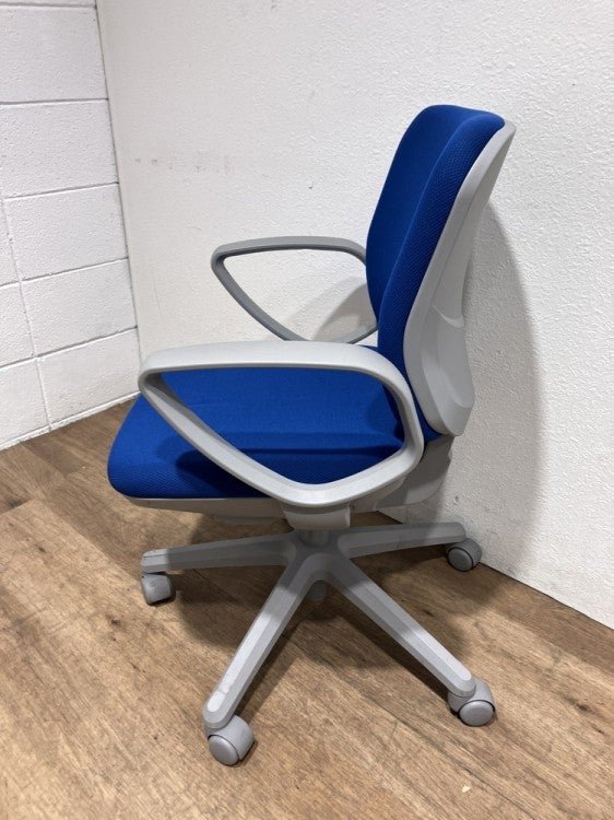 ライオンNo.290シリーズ 固定肘付オフィスチェア 商品画像7