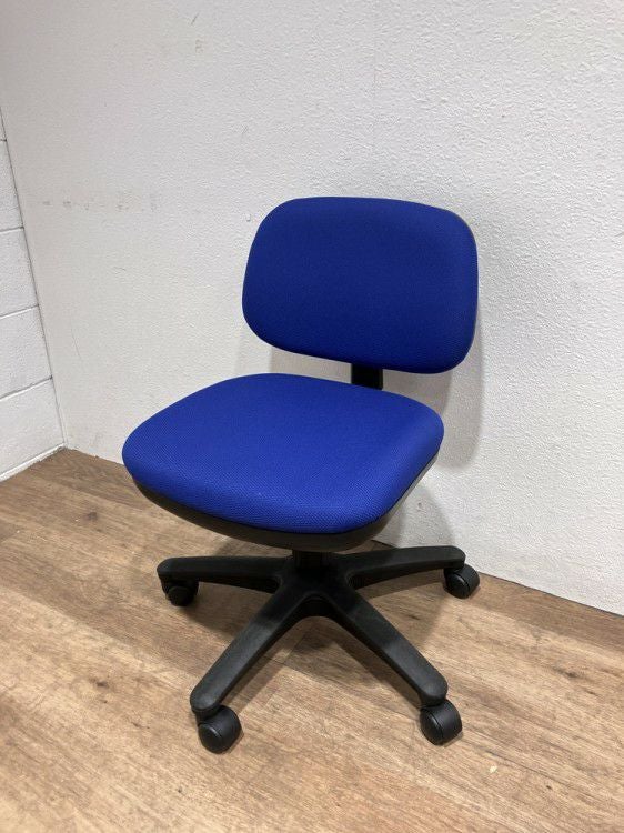 ライオンコンパクトチェアシリーズ オフィスチェア 商品画像1