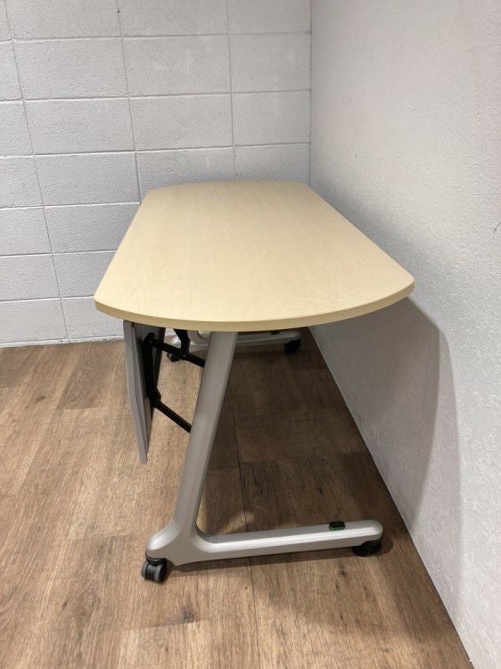 イトーキコンシアシリーズ 1500サイドスタックテーブル 商品画像4