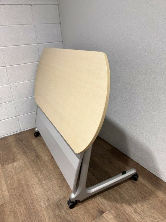 イトーキコンシアシリーズ 1500サイドスタックテーブル 商品画像7