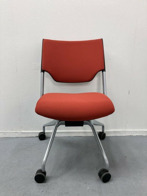 イトーキレクシブシリーズ レクシブチェア 商品画像2