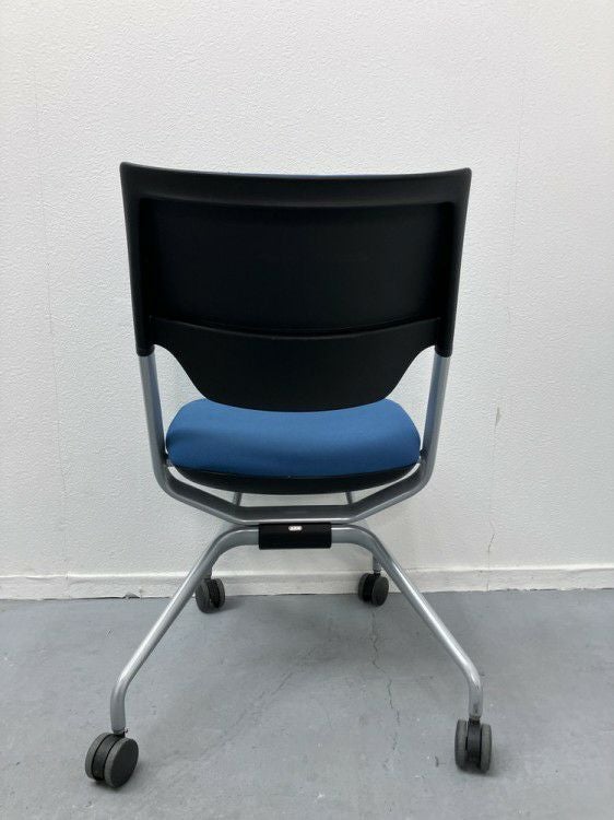 イトーキレクシブチェア 商品画像4