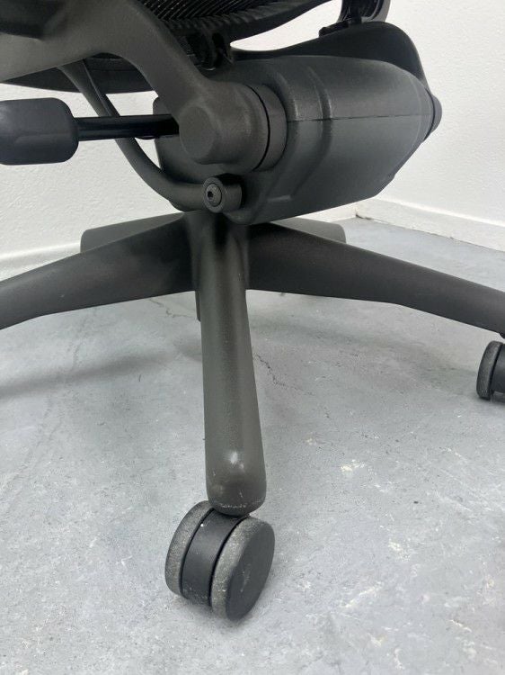 HermanMiller（ハーマンミラー）可動肘付アーロンチェア 商品画像12