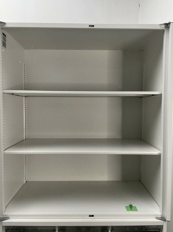 イトーキシンラインシリーズ 両開きクリアトレー上下書庫 商品画像11