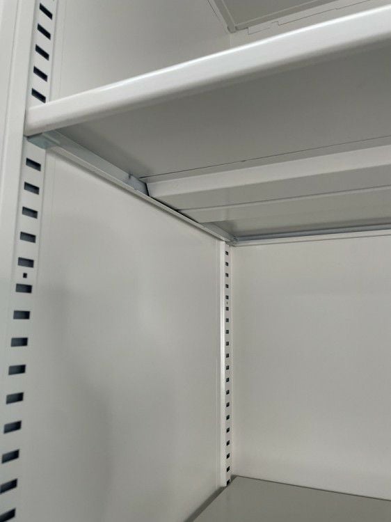 イトーキシンラインシリーズ 両開きクリアトレー上下書庫 商品画像12