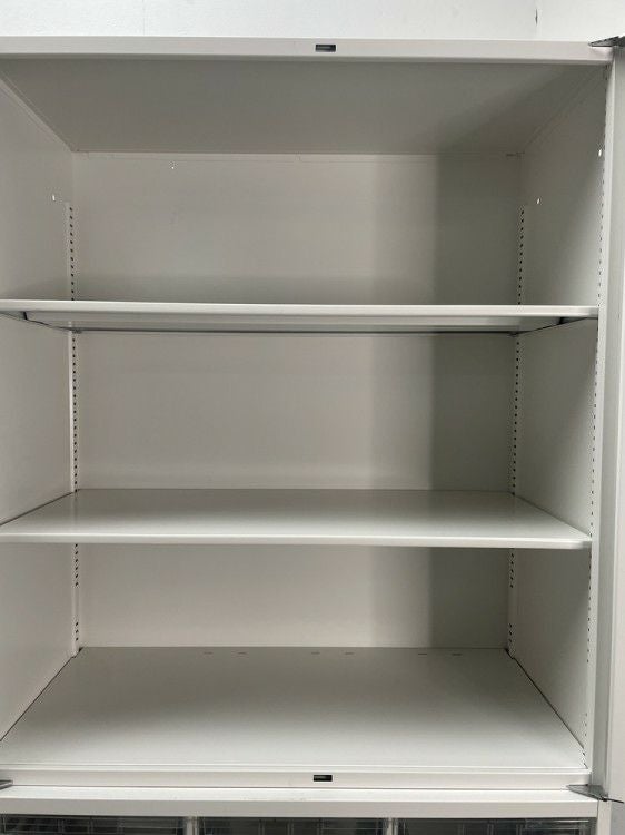 イトーキシンラインシリーズ 両開きクリアトレー上下書庫 商品画像9