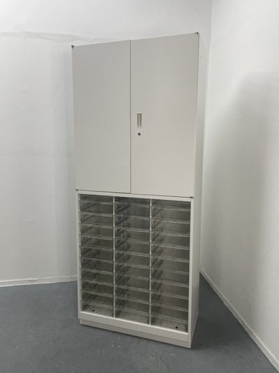 イトーキシンラインシリーズ 両開きクリアトレー上下書庫 商品画像1